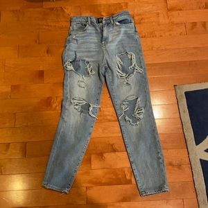 bdg mom high rise ripped jeans